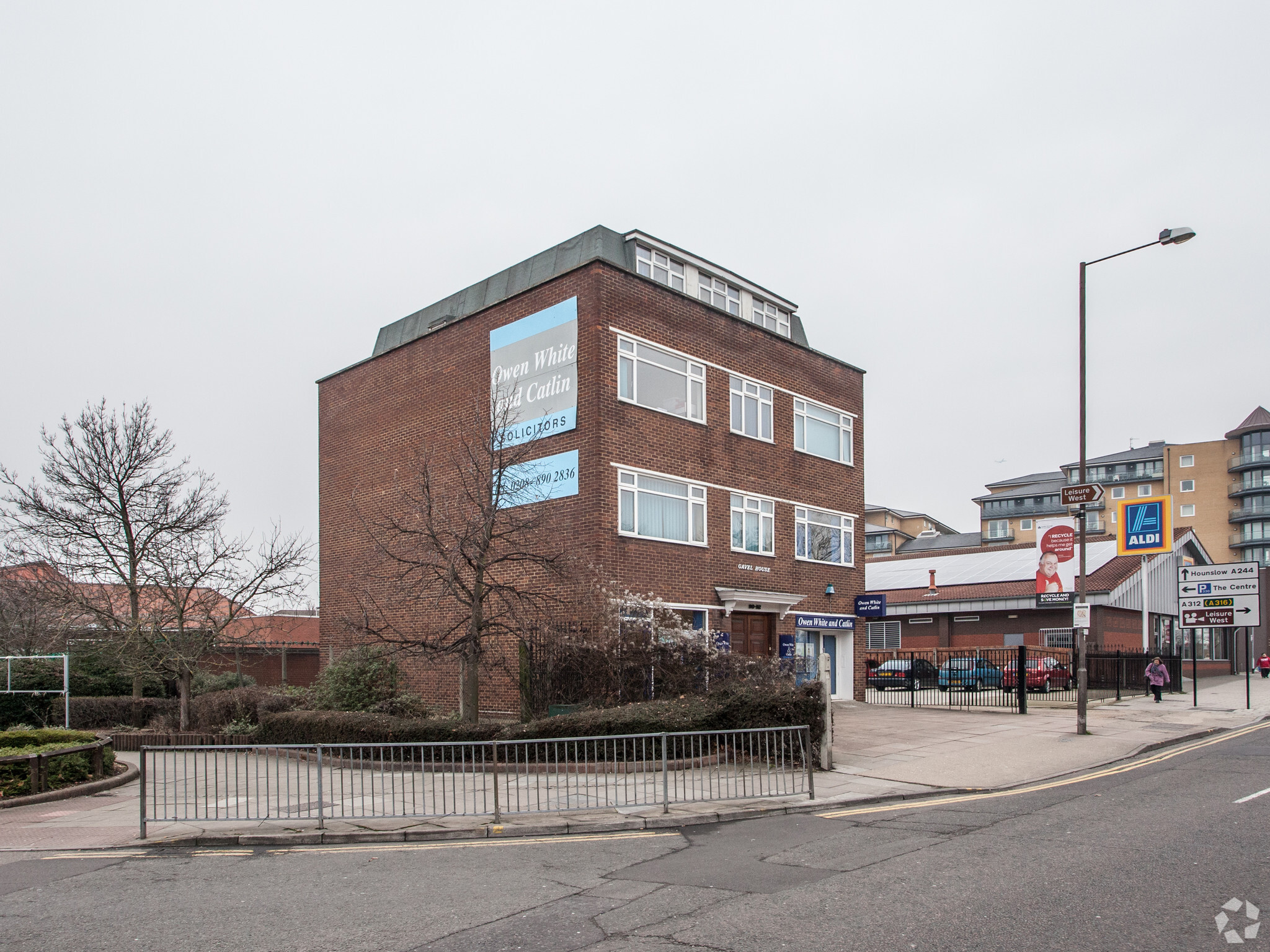 90-92 High St, Feltham for sale Primary Photo- Image 1 of 5