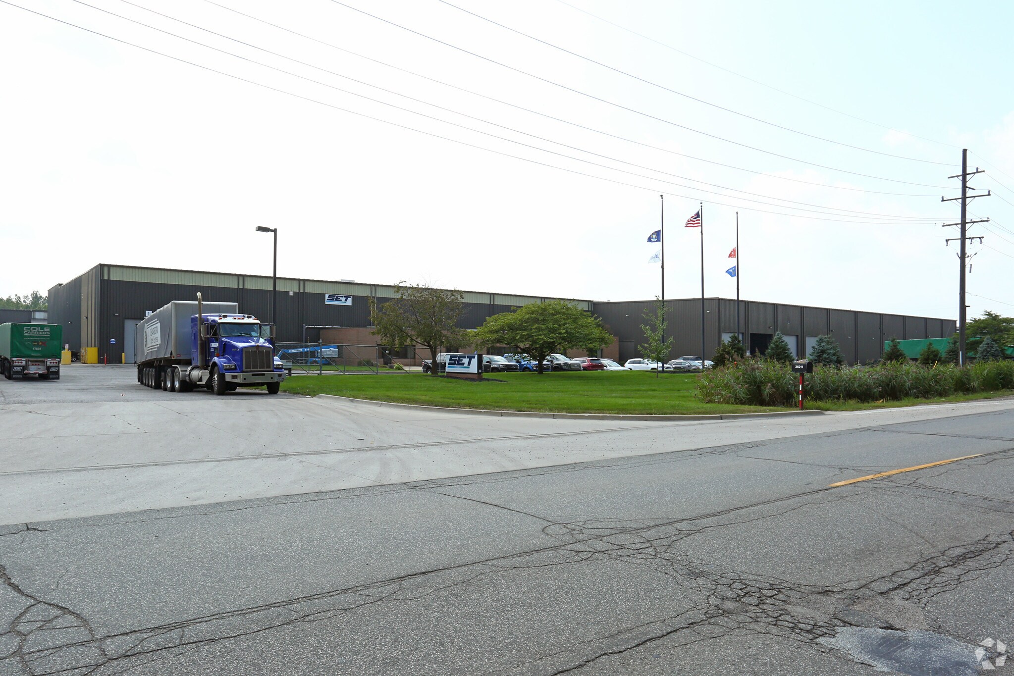 36211 S Huron Rd, New Boston, MI for sale Primary Photo- Image 1 of 1