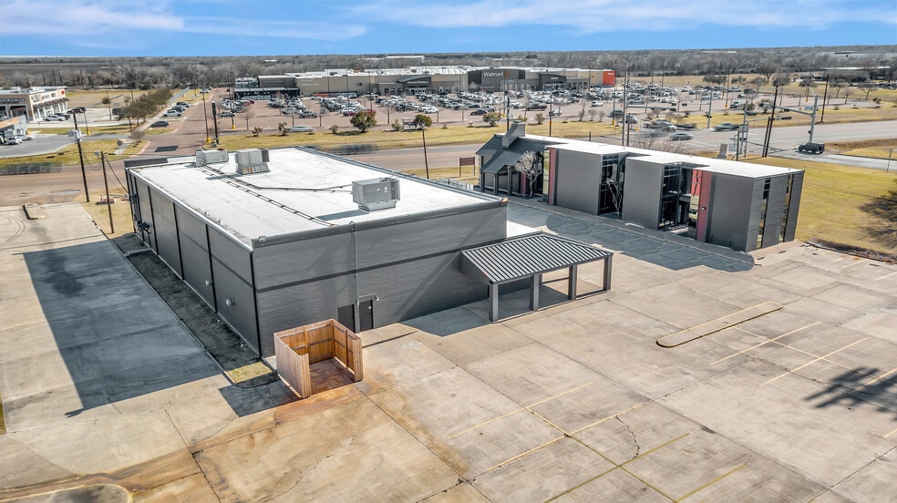 4104 Houston Hwy, Victoria, TX for lease - Building Photo - Image 3 of 9