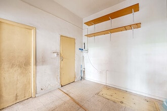 Retail in Madrid, Madrid for lease Interior Photo- Image 1 of 6