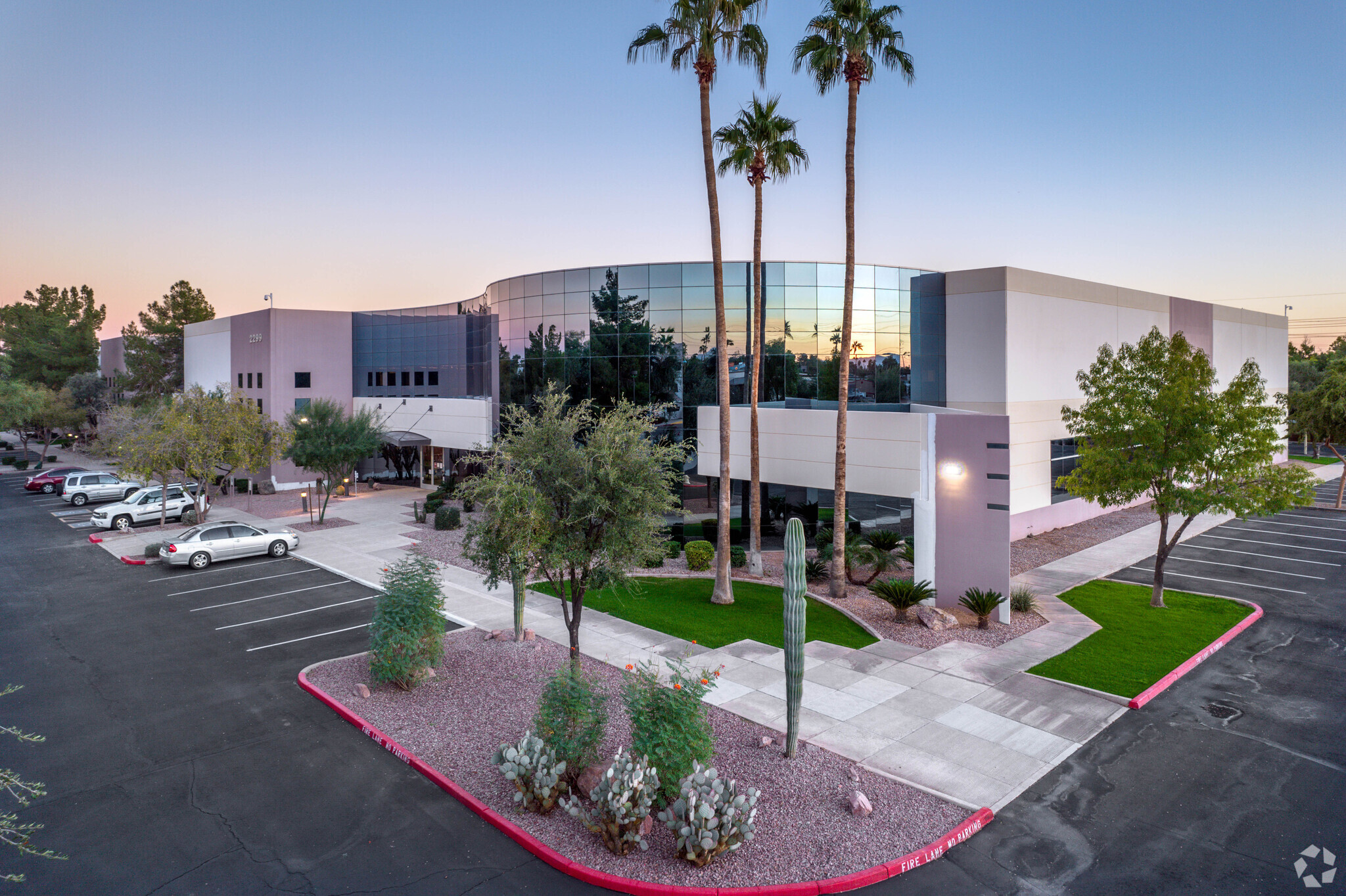 2299 W Obispo Ave, Gilbert, AZ for lease Building Photo- Image 1 of 5