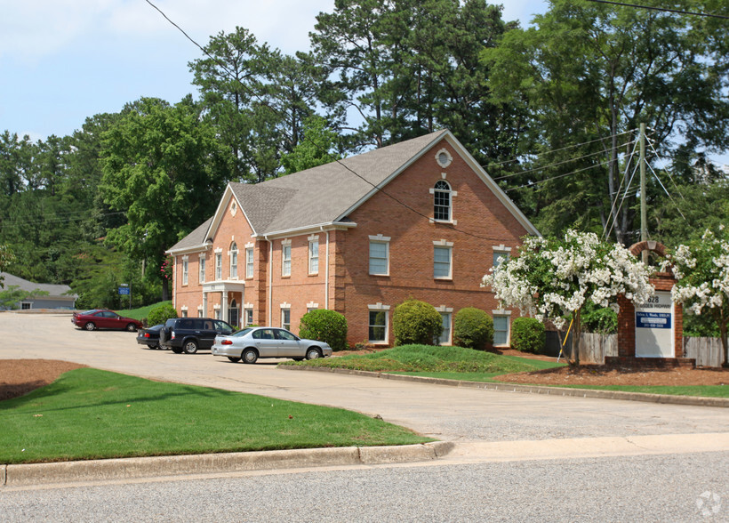 628 Gadsden Hwy, Birmingham, AL for lease - Primary Photo - Image 1 of 6