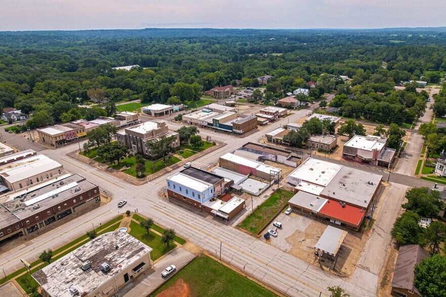 157 W 6th St, Rusk, TX for sale - Primary Photo - Image 1 of 1