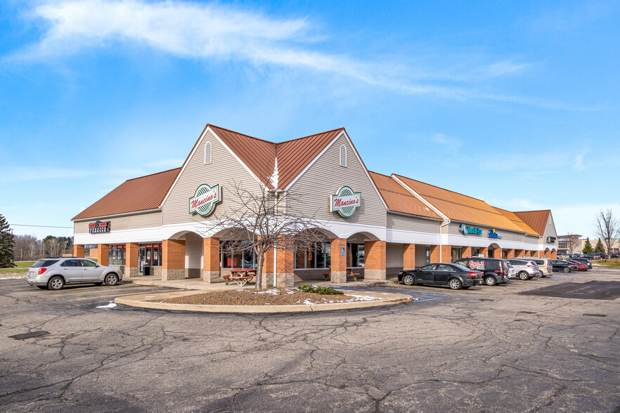 1311-1331 W Main St, Fremont, MI for sale - Building Photo - Image 1 of 1