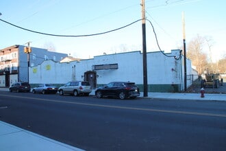 1340 W Front St, Plainfield, NJ for lease Interior Photo- Image 2 of 4