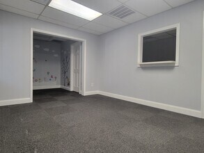 3217 Western Branch Blvd, Chesapeake, VA for lease Interior Photo- Image 2 of 23