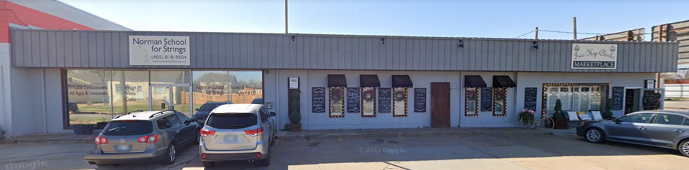 926-932 N Flood Ave, Norman, OK for lease - Building Photo - Image 1 of 3