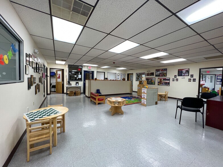 399 Ridge Rd, Dayton, NJ 08810 Retail for Lease