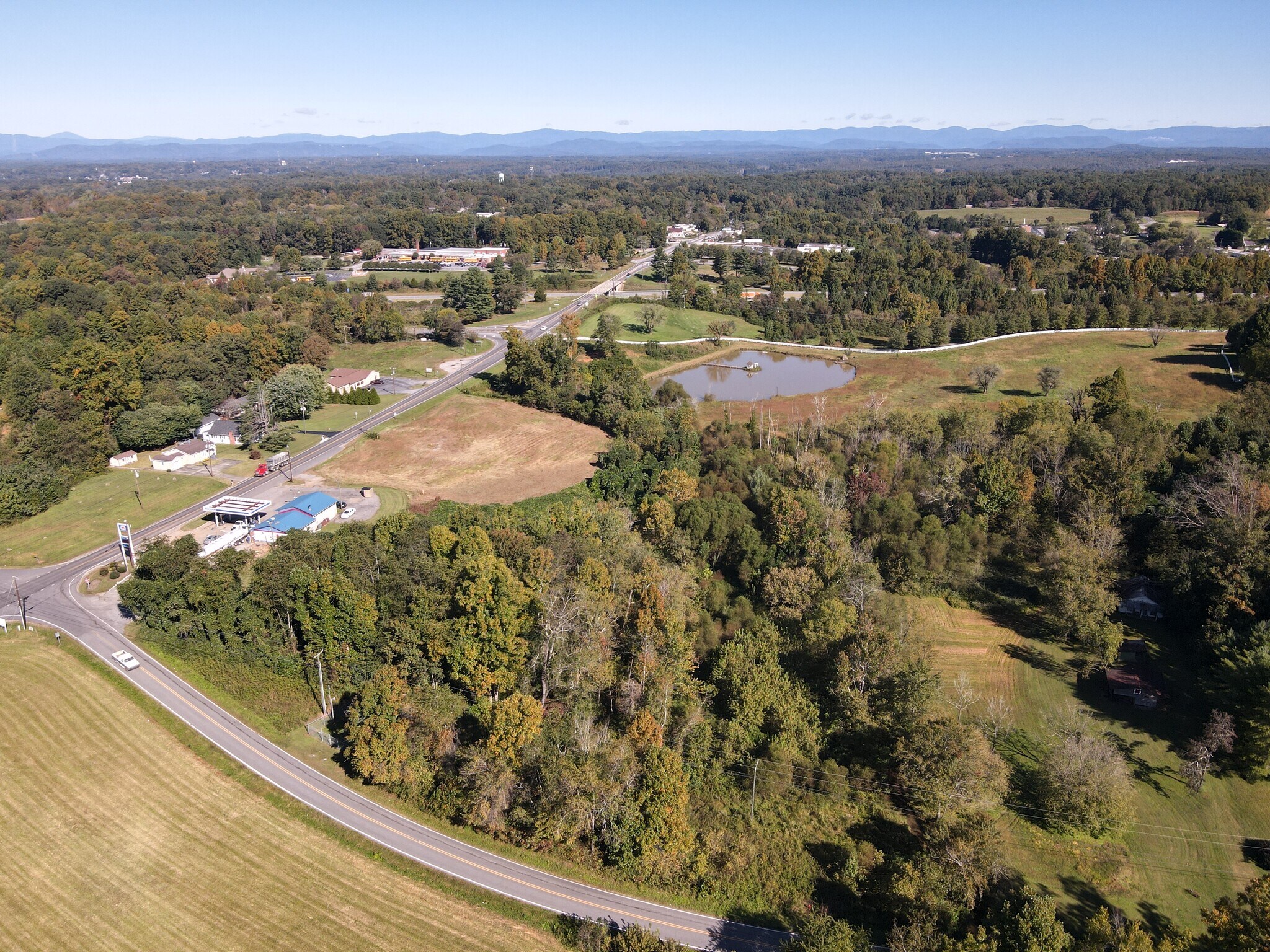 homes for sale on wilkesboro hwy statesville nc