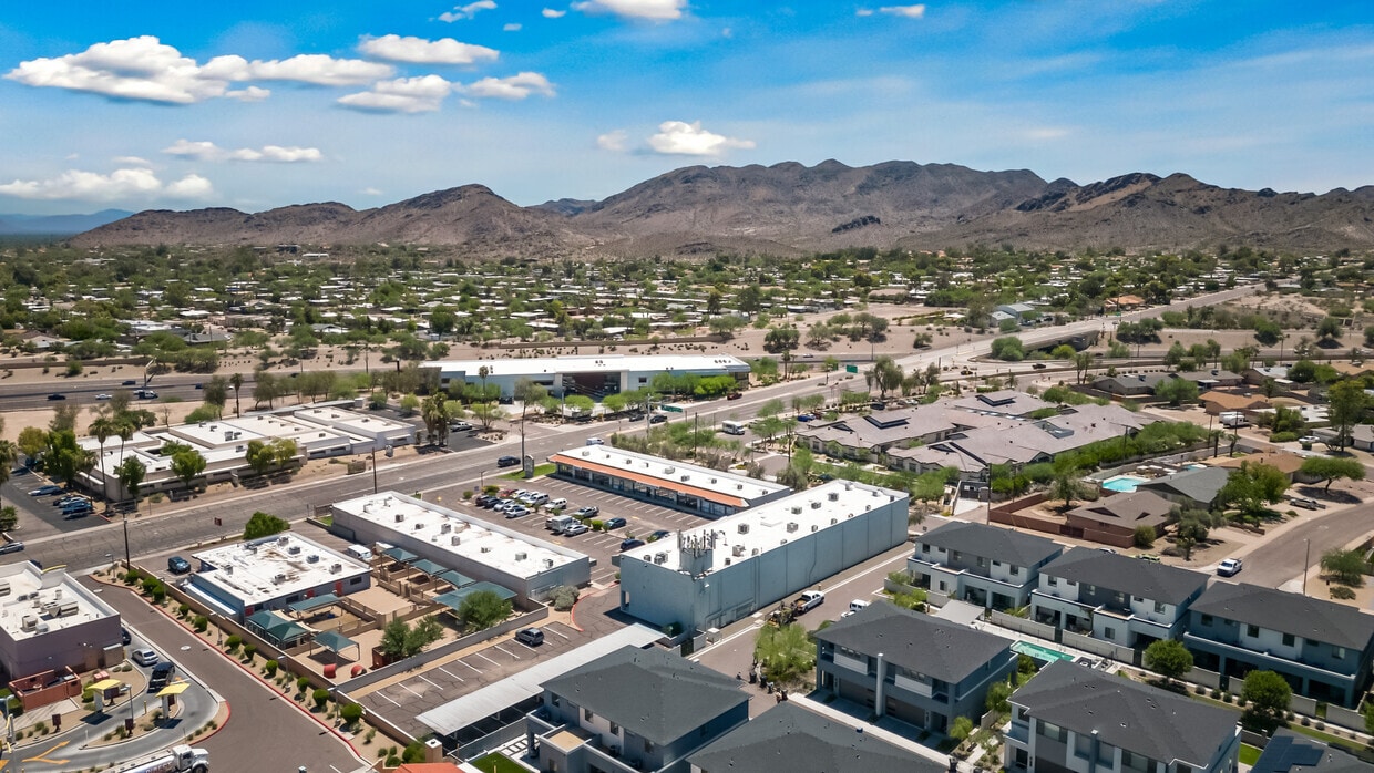 10210 N 32nd St, Phoenix, AZ for lease Building Photo- Image 1 of 5