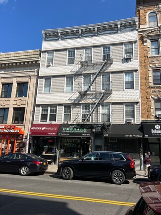 More details for 688 Manhattan Ave, Brooklyn, NY - Multifamily for Sale