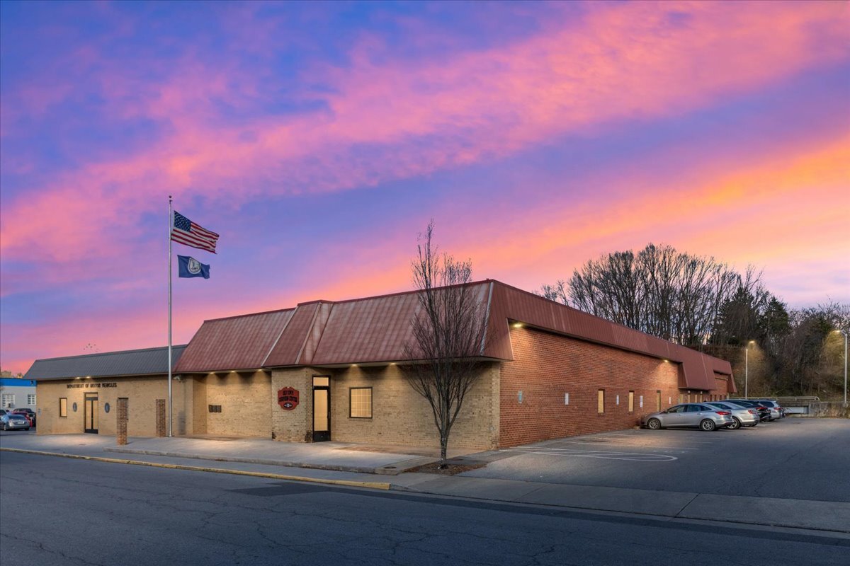 11 Water St, Front Royal, VA for lease Building Photo- Image 1 of 44