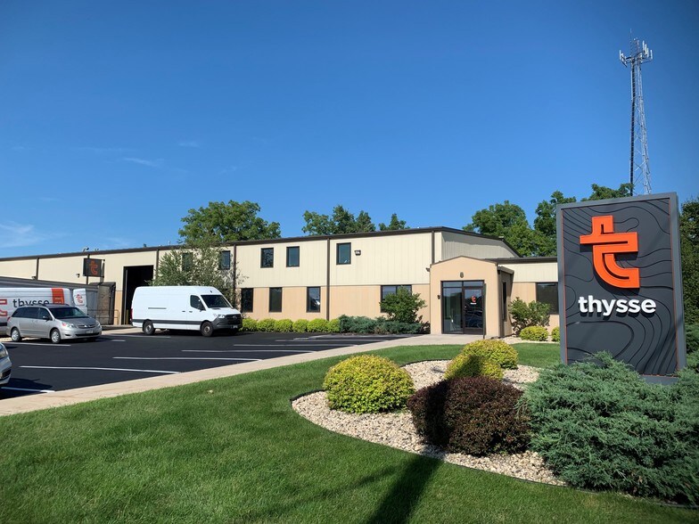 281 W Netherwood Rd, Oregon, WI for sale - Building Photo - Image 1 of 1