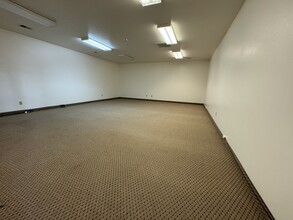 320 N 1st St, Hamilton, MT for lease Interior Photo- Image 1 of 2