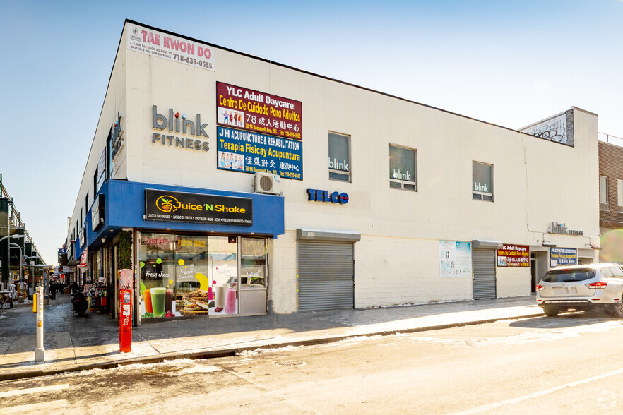 78-02-78-14 Roosevelt Ave, Jackson Heights, NY for lease - Primary Photo - Image 1 of 10