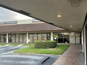 1481 S Military Trl, West Palm Beach, FL for lease Building Photo- Image 2 of 12