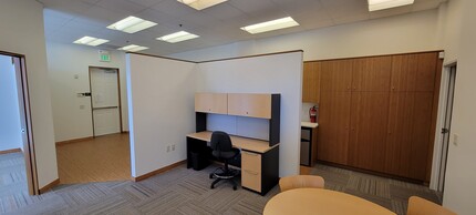 24255 Hawthorne Blvd, Torrance, CA for lease Building Photo- Image 1 of 8