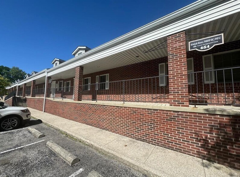 652 S Walker St, Bloomington, IN for sale - Primary Photo - Image 1 of 1