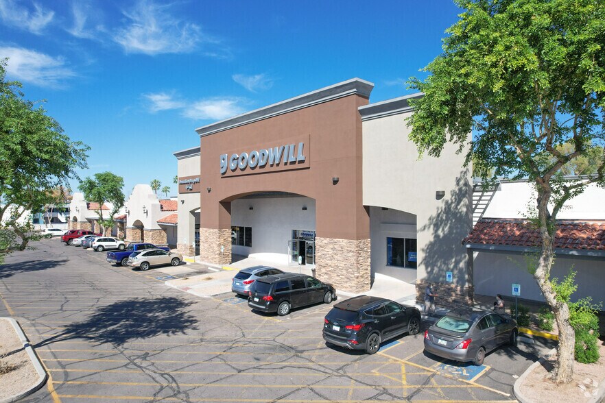 N Gilbert Rd, Mesa, AZ 85203 Riviera Plaza