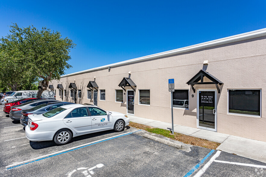 25150 Bernwood Dr, Bonita Springs, FL for lease - Building Photo - Image 3 of 8