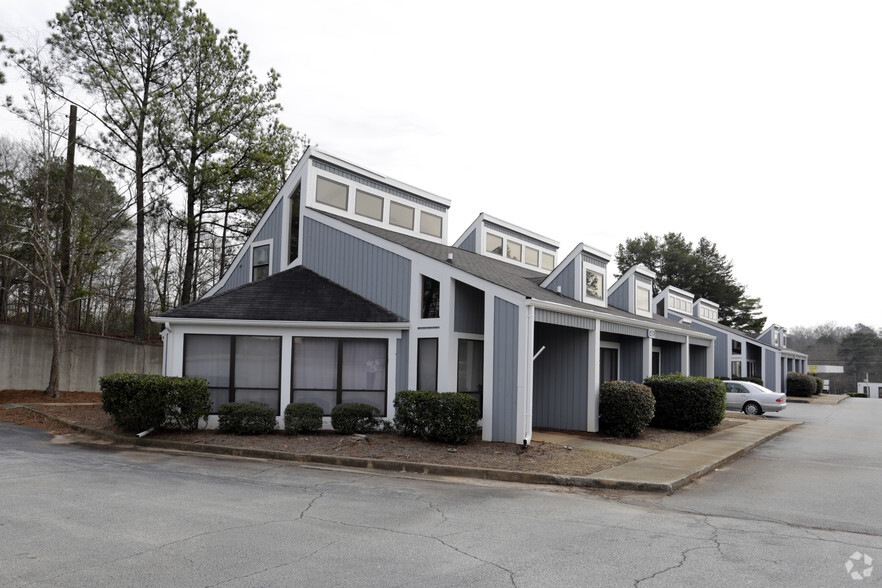 405 W Pike St, Lawrenceville, GA for sale - Building Photo - Image 3 of 6