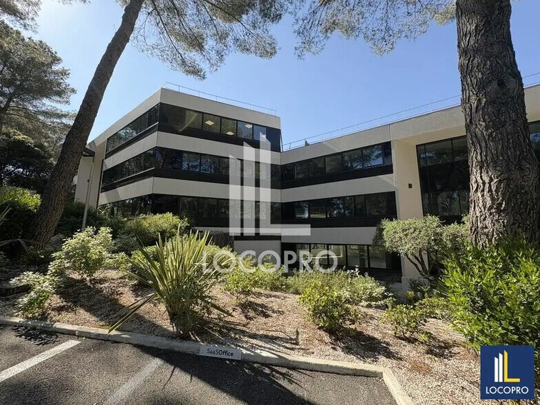 Office in Valbonne for sale - Building Photo - Image 2 of 12