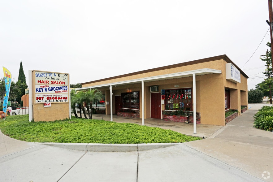 10861-10869 Beach Blvd, Stanton, CA for lease - Building Photo - Image 3 of 4