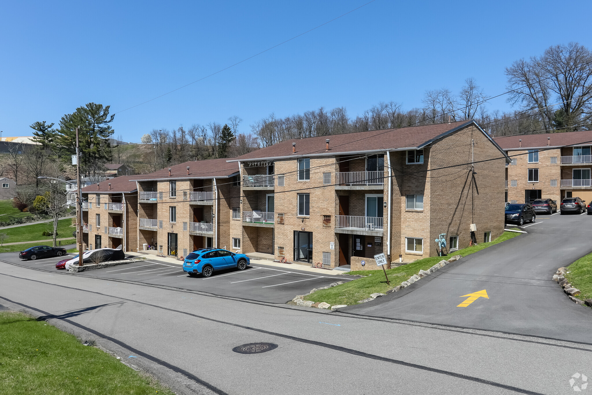 151-175 Dix Dr, North Versailles, PA for sale Primary Photo- Image 1 of 1