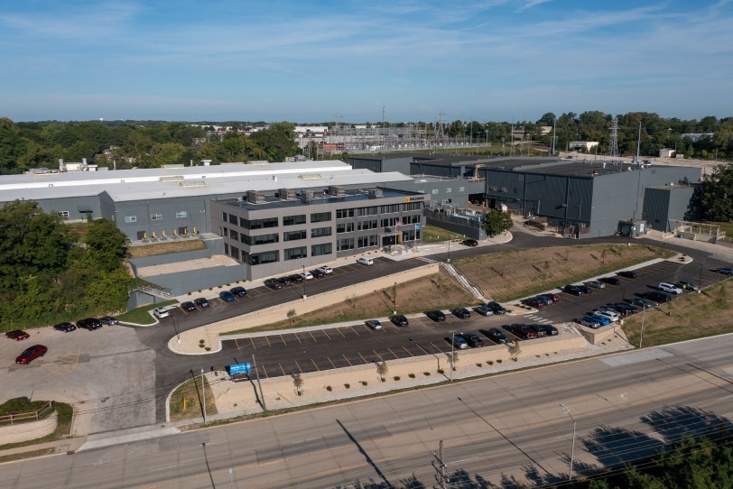 1900 E North St, Waukesha, WI for sale - Building Photo - Image 1 of 9