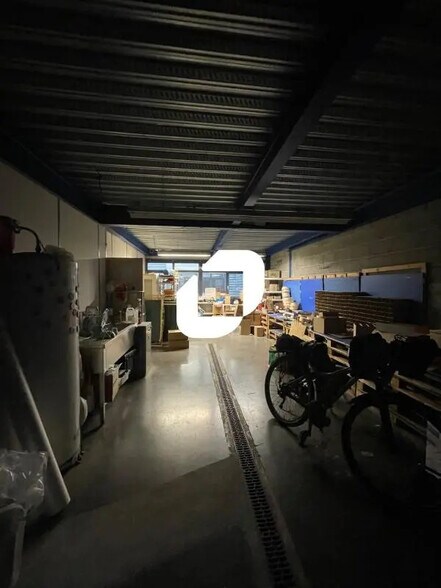 Flex in Échirolles for lease - Interior Photo - Image 3 of 7