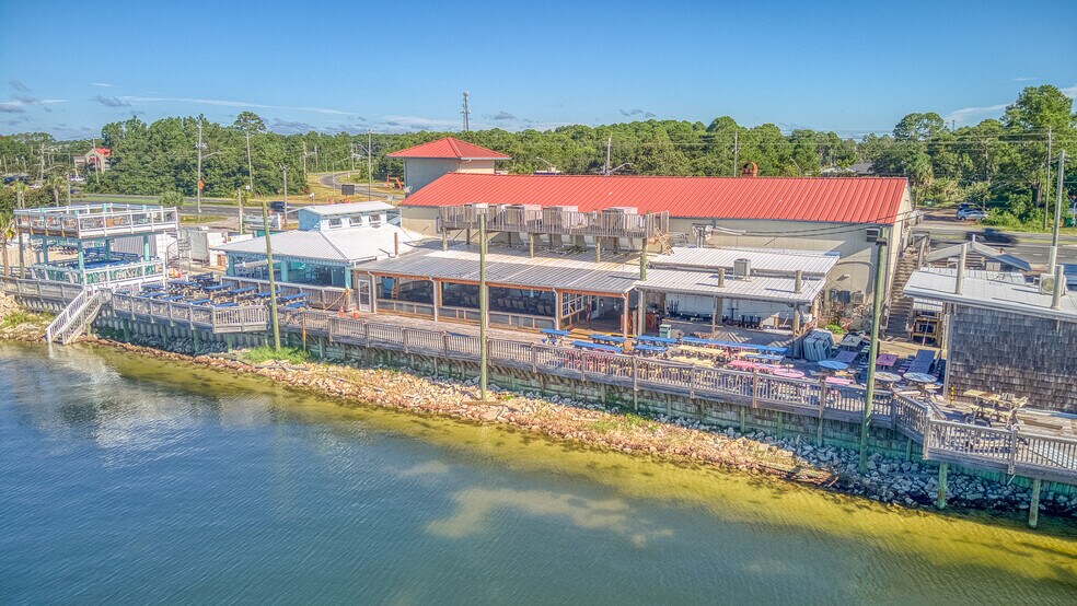 8491 Navarre Pky, Navarre, FL for sale - Primary Photo - Image 1 of 1