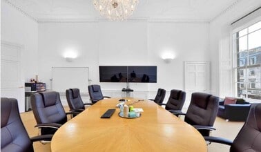 131-135 George St, Edinburgh for lease Interior Photo- Image 2 of 3