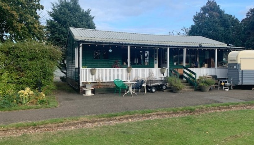 9 Croft Rd, Montrose for sale - Building Photo - Image 1 of 1