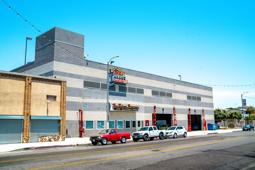 460 W 5th St, San Pedro, CA for sale - Building Photo - Image 1 of 1