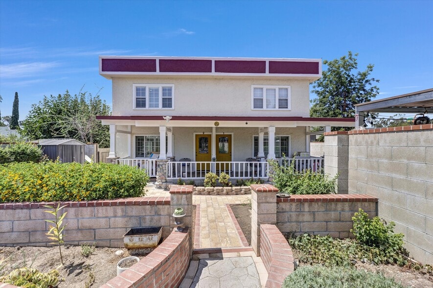 1325 Glen Ave, Pasadena, CA for sale - Primary Photo - Image 1 of 15