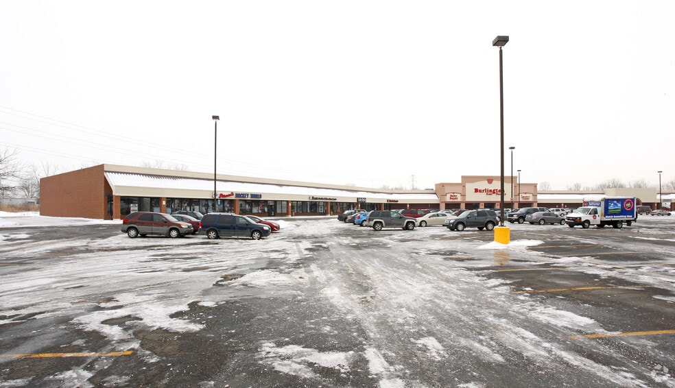 22301-22331 Eureka Rd, Taylor, MI for sale - Building Photo - Image 2 of 6