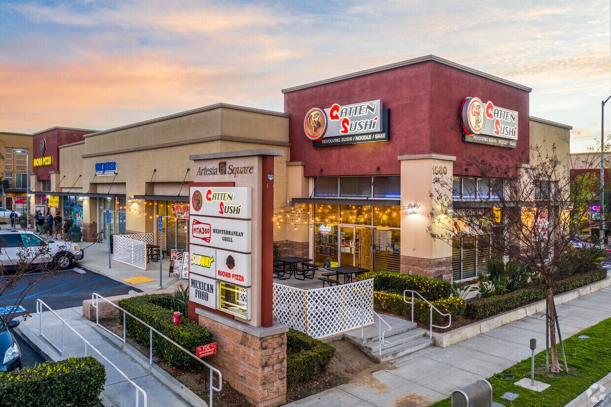 1530 W Artesia Blvd, Gardena, CA 90248