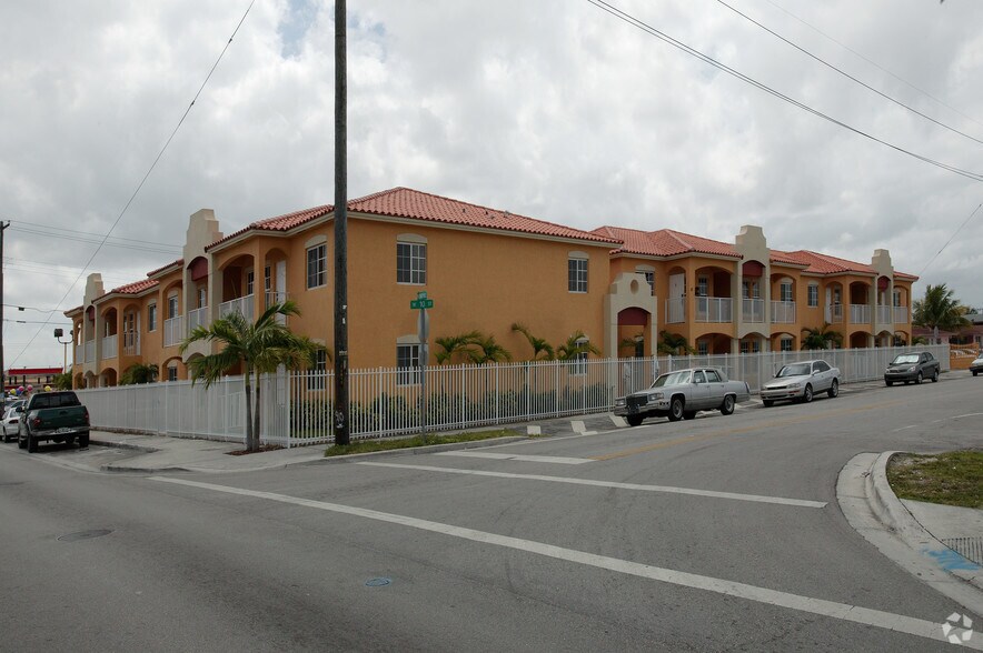 932 Palm Ave, Hialeah, FL, 33010 Apartments Property For Sale