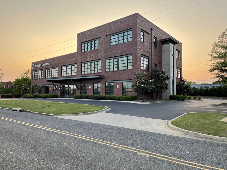 2900 1st Ave S, Birmingham, AL for lease - Building Photo - Image 1 of 6