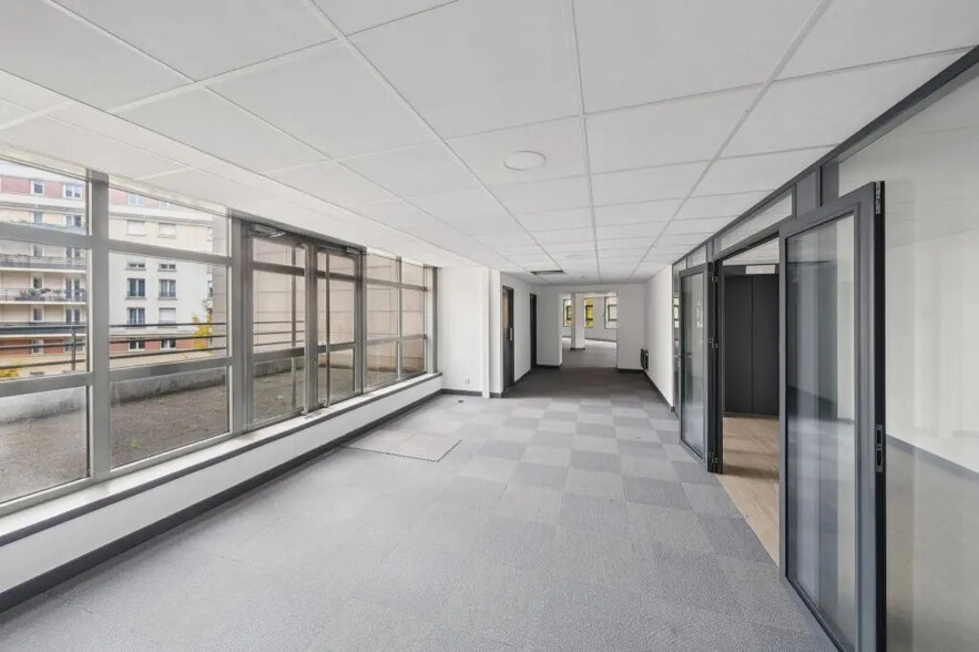 6-8 Rue Eugène Et Armand Peugeot, Rueil-Malmaison for lease - Building Photo - Image 3 of 11