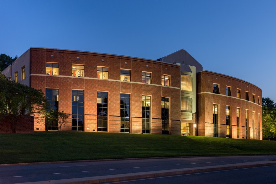 7301 Forest Ave, Richmond, VA for lease - Building Photo - Image 1 of 10