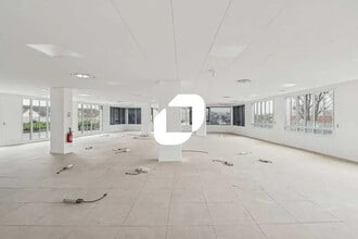 102-104 Rue Gabriel Péri, Gentilly for lease Interior Photo- Image 1 of 12