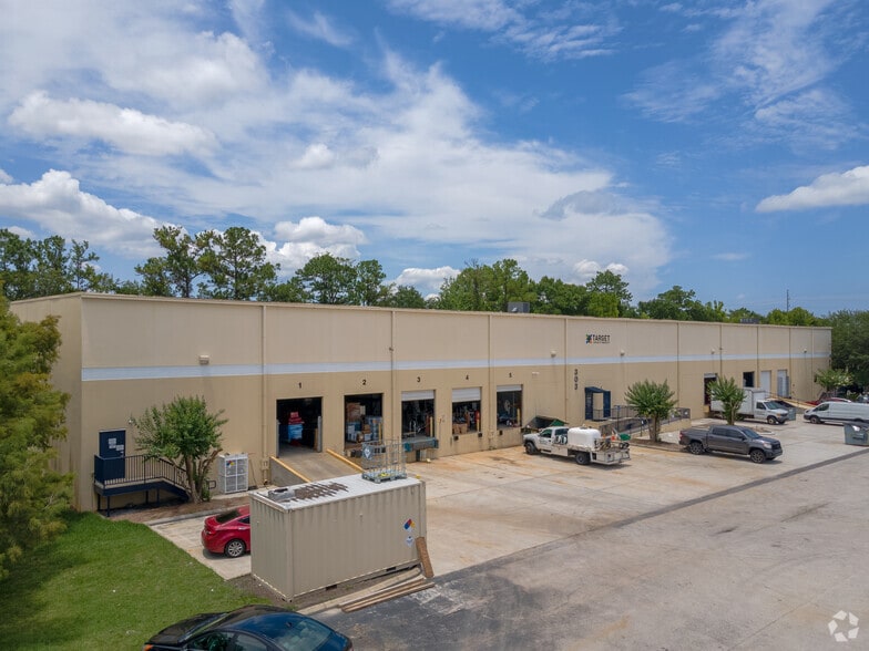 7380 Philips Hwy, Jacksonville, FL for lease - Primary Photo - Image 3 of 10