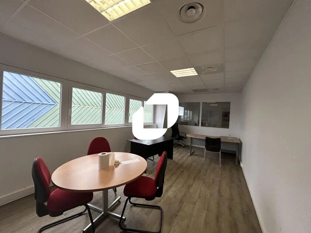 Location Bureaux 32 m² à 681 m² - Photo 1