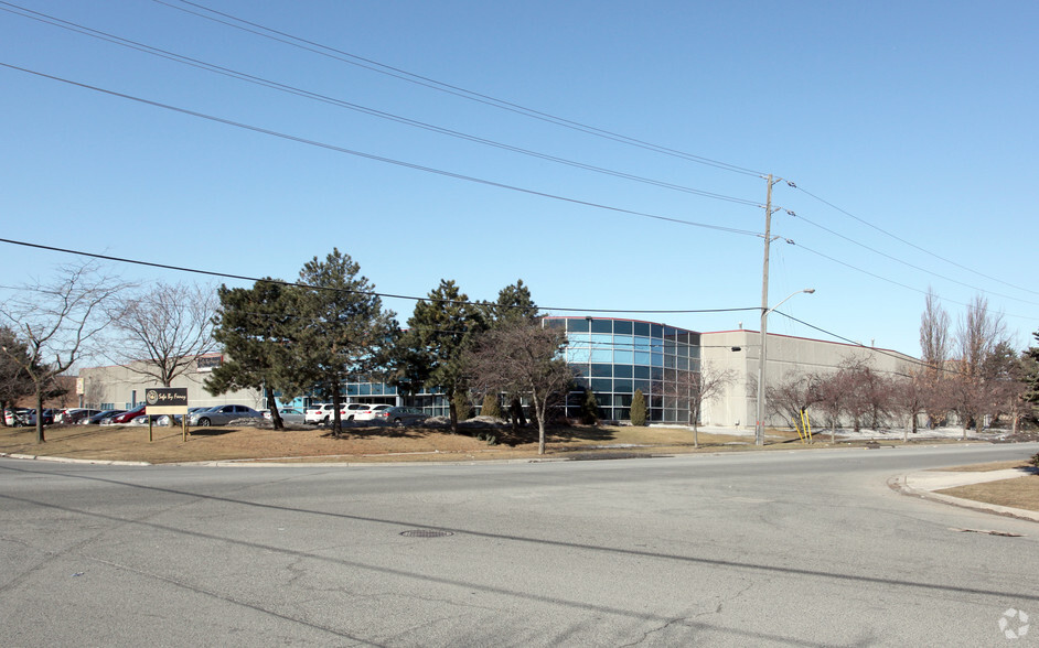 1255 Lorimar Dr, Mississauga, ON for sale - Building Photo - Image 2 of 5