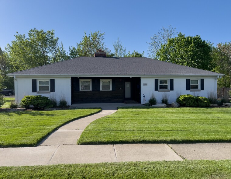 704 E 9th St, Lockport, IL for sale - Building Photo - Image 1 of 28