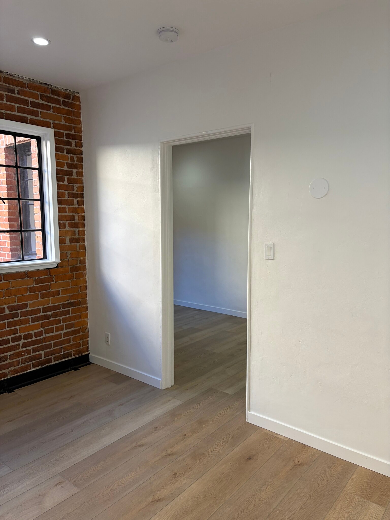 1136-1140 Westwood Blvd, Los Angeles, CA for lease Interior Photo- Image 1 of 5