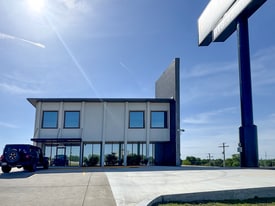 High Visibility Office Bldg For Sale/Lease - Convenience Store