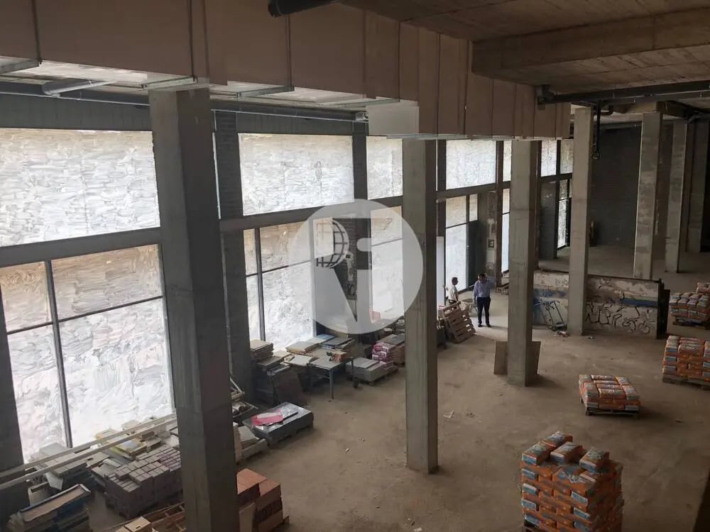 Office/Retail in Cornellà de Llobregat, Barcelona for lease Interior Photo- Image 1 of 2