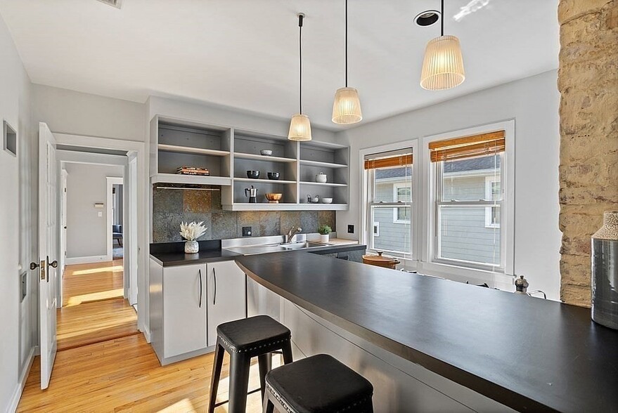 132 Rawson Rd, Arlington, MA for sale - Building Photo - Image 2 of 16